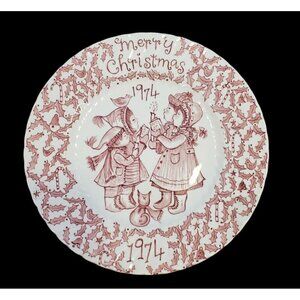 Vintage 1974 Royal Crownford Collectible Plate 8.5" Merry Christmas Transferware